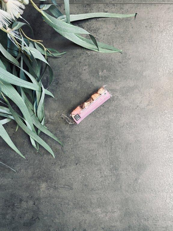 pago-whisk-and-pin-chocolate_bar_rocky_road-50g-1