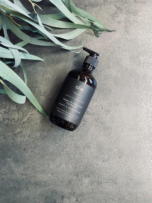 pago-olieve-and-olie-hand_and_body_wash_bergamot_clary_sage_and_geranium-500ml-1 pago-olieve-and-olie-hand_and_body_wash_bergamot_clary_sage_and_geranium-500ml-1