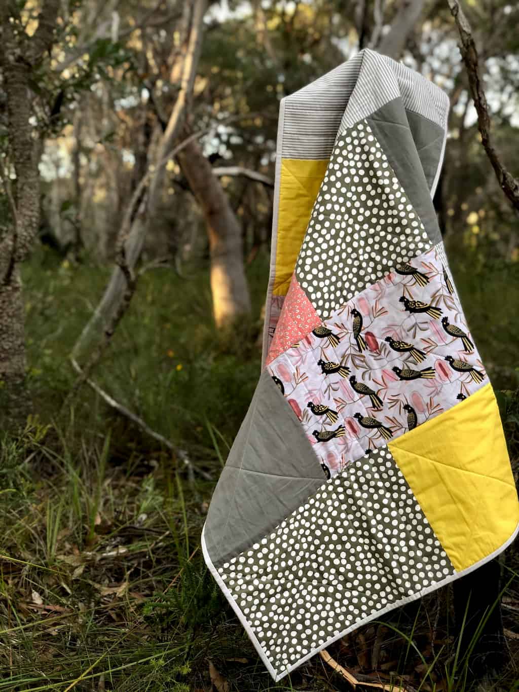 pago-quilt-peachy-parrot_front