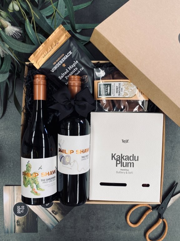 pago-the_connoisseur-gift_box1 pago-the_connoisseur-gift_box1