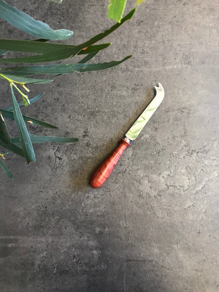 pago-turner-and-turner-natural_jarrah_cheese_knife_two_prong-11cm pago-turner-and-turner-natural_jarrah_cheese_knife_two_prong-11cm