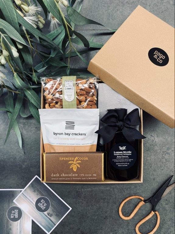 pago-nourish_and_nibble-gift_box
