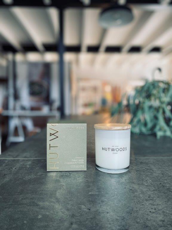 pago-hutwoods-candle_limited_edition_christmas_fragrance_baked_apple_cinnamon_and_vanilla-250g1 pago-hutwoods-candle_limited_edition_christmas_fragrance_baked_apple_cinnamon_and_vanilla-250g1