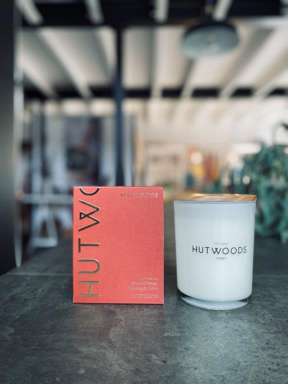 pago-hutwoods-candle_limited_edition_christmas_fragrance_spiced_orange_nutmeg_and_clove-500g1 pago-hutwoods-candle_limited_edition_christmas_fragrance_spiced_orange_nutmeg_and_clove-500g1
