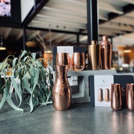 Clinq Barware
