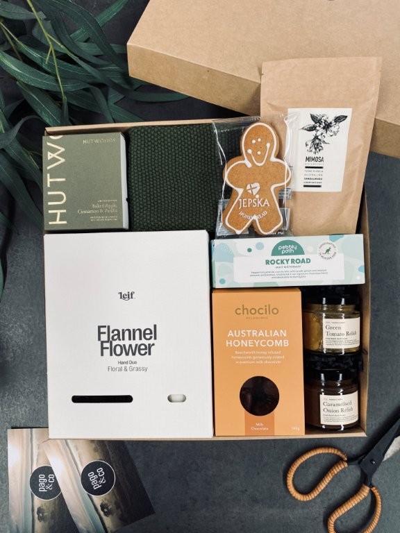 pago-merry_and_mindful-gift_box pago-merry_and_mindful-gift_box