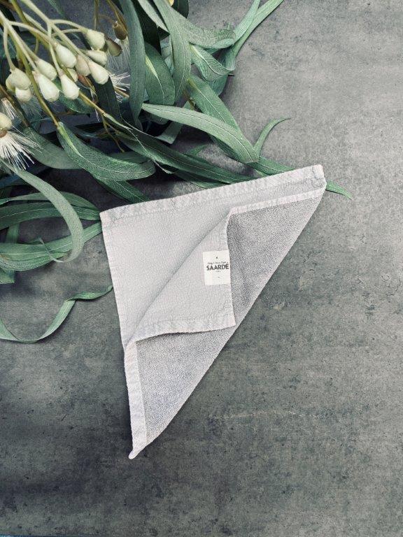 pago-saarde-vintage_face_washer-pale_grey pago-saarde-vintage_face_washer-pale_grey
