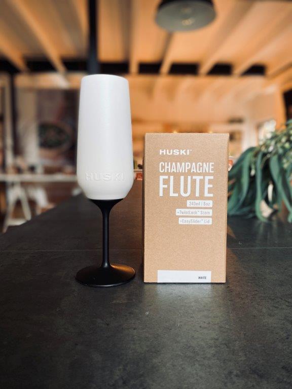 pago-huski-champagne_flute_white pago-huski-champagne_flute_white