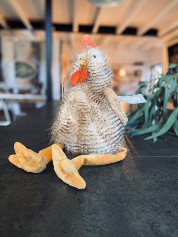 pago-nana-huchy-rupert_the_rooster pago-nana-huchy-rupert_the_rooster