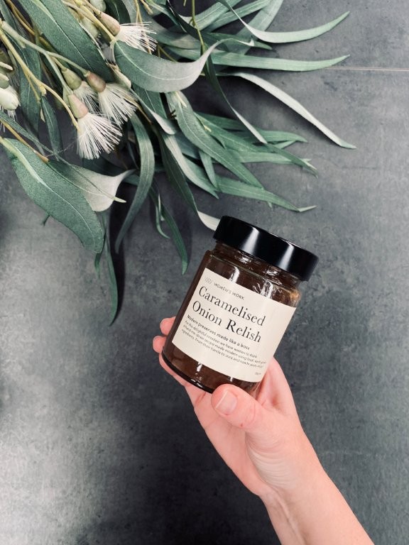 pago-women's-work-relish_caramelised_onion_grande-330g