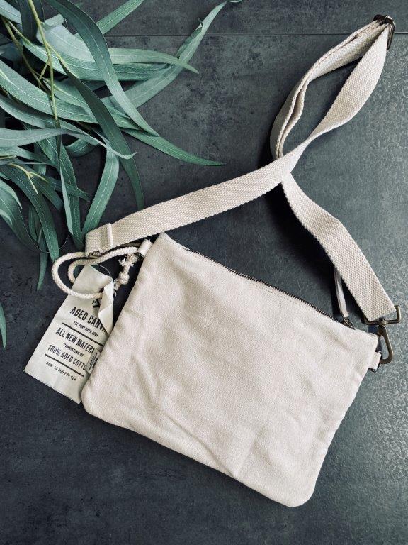 Pony Rider - Wanderer Clutch Bag, Natural - Image 3