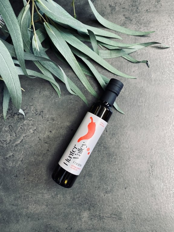 pago-hunter-valley-foods-chilli_infused_olive_oil-250ml pago-hunter-valley-foods-chilli_infused_olive_oil-250ml