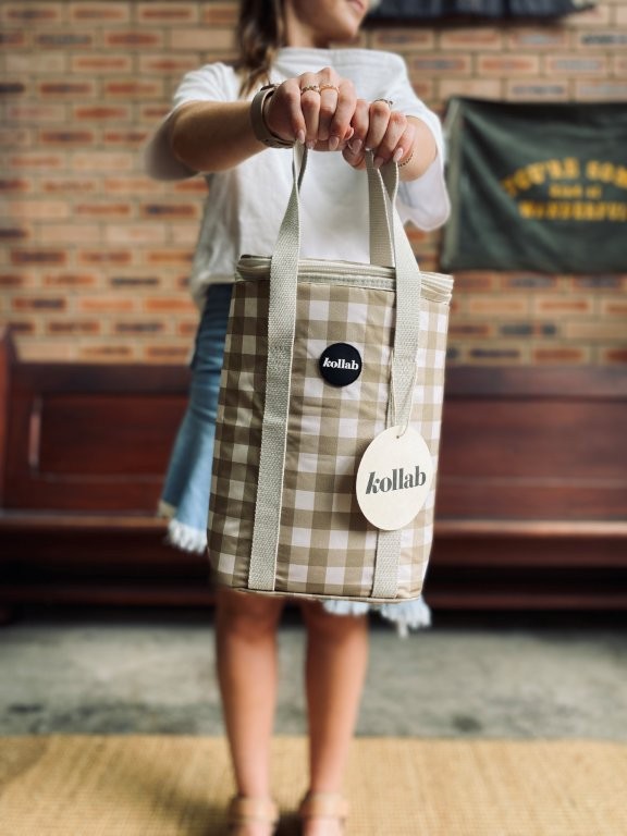 pago-kollab-wine_cooler_bag_olive_check pago-kollab-wine_cooler_bag_olive_check