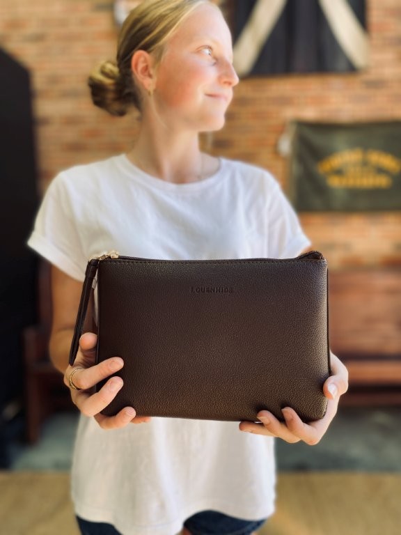 Louenhide - Monaco Everyday Pouch Set, Chocolate - Image 4