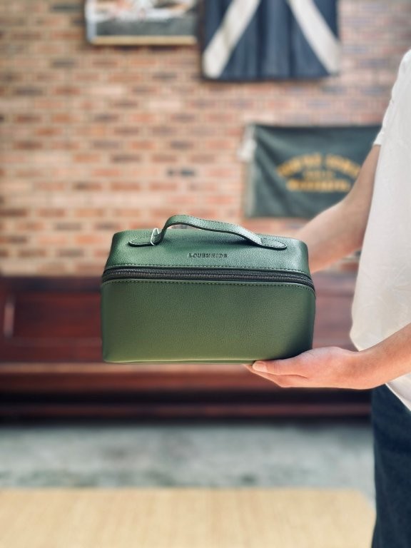 pago-louenhide-mary_cosmetic_bag_olive pago-louenhide-mary_cosmetic_bag_olive