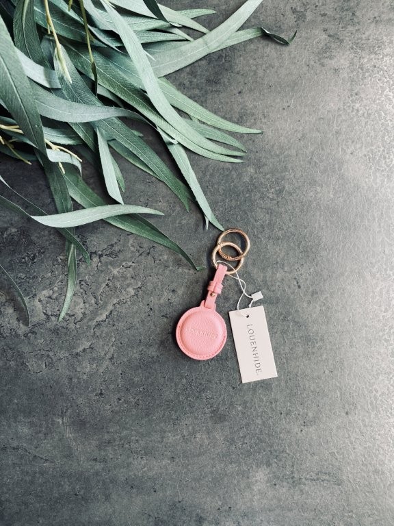 pago-louenhide-opal_airtag_case_pink pago-louenhide-opal_airtag_case_pink